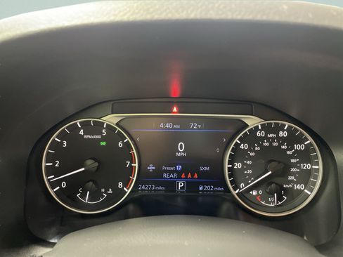 Used 2025 Nissan Altima 2.5 SV FWD image 17