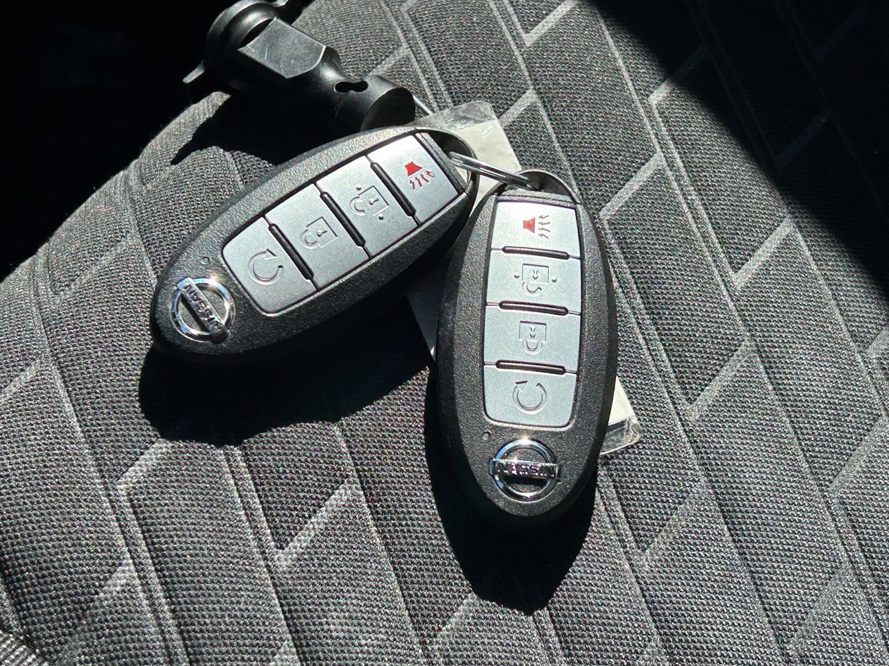 Certified 2021 Nissan Kicks SV FWD image 9