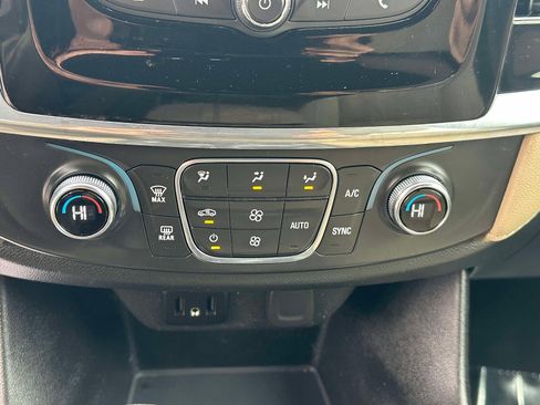 Certified 2022 Chevrolet Traverse LS image 12