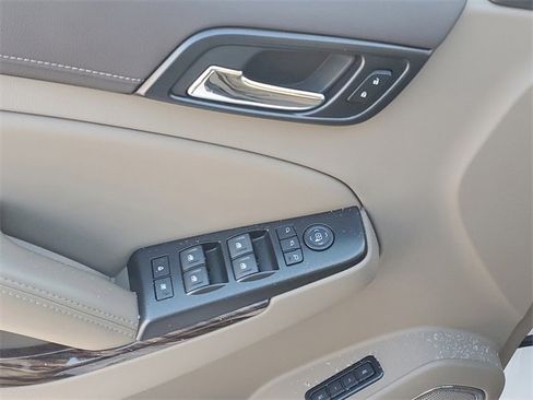 Certified 2019 GMC Yukon SLT w/ Open Road Package image 17