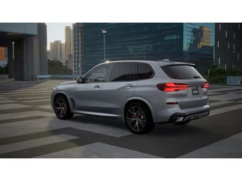New 2026 BMW X5 sDrive40i w/ Executive Package image 2