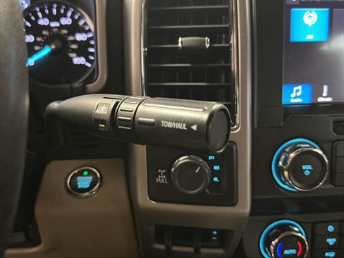 Used 2019 Ford F250 Lariat w/ Lariat Ultimate Package AWD/4WD image 19