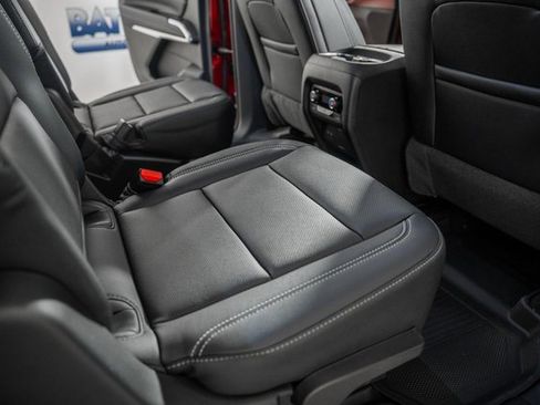 New 2026 Chevrolet Traverse LT w/ LPO, Floor Liner Package image 32