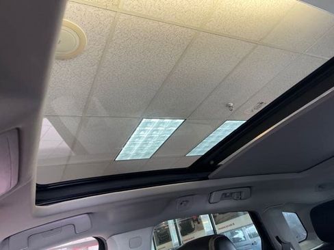 Used 2014 Cadillac SRX Luxury image 29