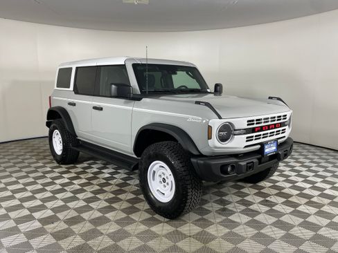 New 2026 Ford Bronco Heritage Edition AWD/4WD image 15