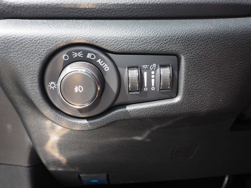 New 2026 Chrysler Pacifica Pinnacle image 31