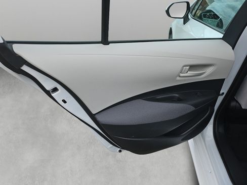 Used 2024 Toyota Corolla LE FWD image 29