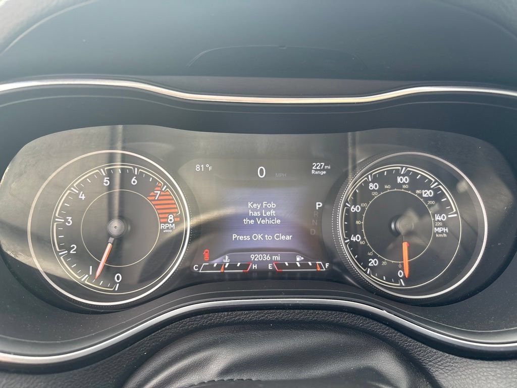 Used 2021 Jeep Cherokee Limited AWD/4WD image 24