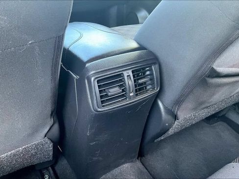 Used 2020 Nissan Rogue Sport SV AWD/4WD image 10
