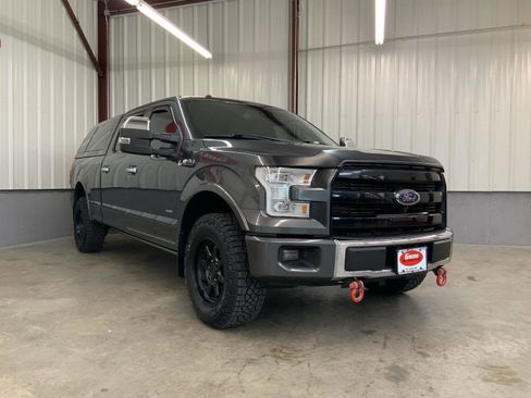 Used 2016 Ford F150 Platinum w/ Equipment Group 701A Luxury AWD/4WD image 10