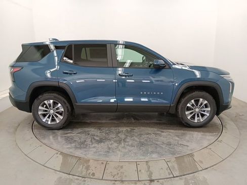 New 2026 Chevrolet Equinox LT AWD/4WD image 24