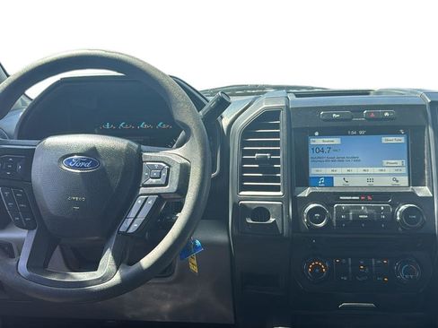 Used 2018 Ford F150 XL w/ Equipment Group 101A Mid RWD image 3