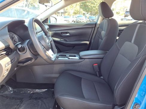 Used 2024 Nissan Sentra SV w/ All-Weather Package image 8