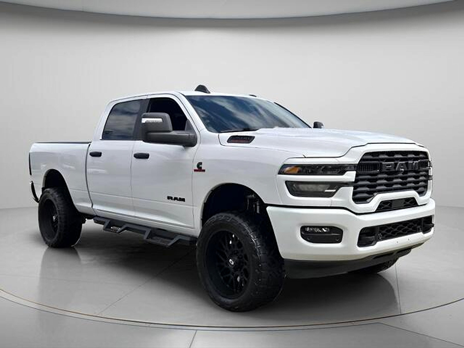 Used 2025 RAM 2500 Big Horn AWD/4WD image 8