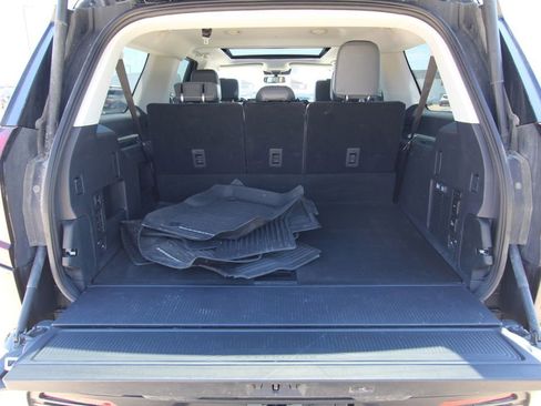 Used 2025 Ford Expedition Max Active AWD/4WD image 15