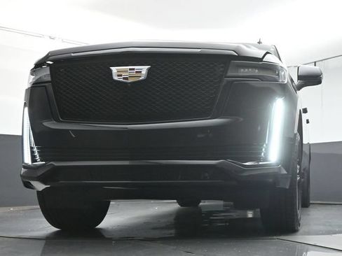 Used 2022 Cadillac Escalade ESV Sport Platinum AWD/4WD image 33