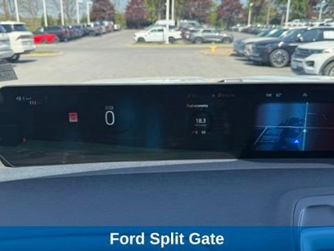 Used 2025 Ford Expedition Active AWD/4WD image 19