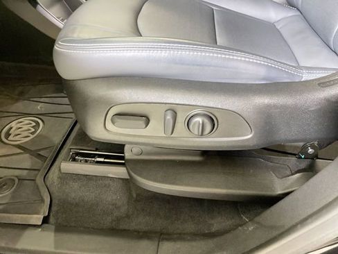 Used 2023 Buick Enclave Essence w/ LPO, Floor Liner Package AWD/4WD image 25