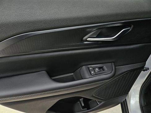 New 2026 Jeep Grand Cherokee Laredo AWD/4WD image 13
