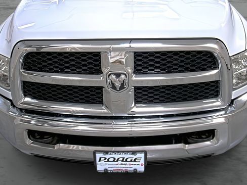 Used 2017 RAM 2500 SLT AWD/4WD image 16