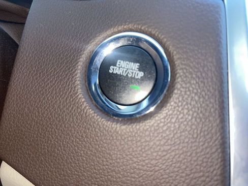 Used 2015 Cadillac SRX Luxury w/ Driver Awareness Package FWD image 16