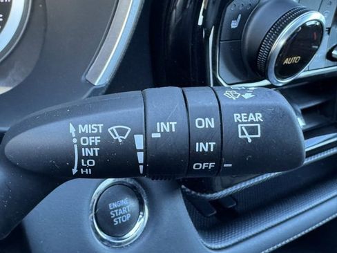 Certified 2022 Toyota Highlander XSE image 33