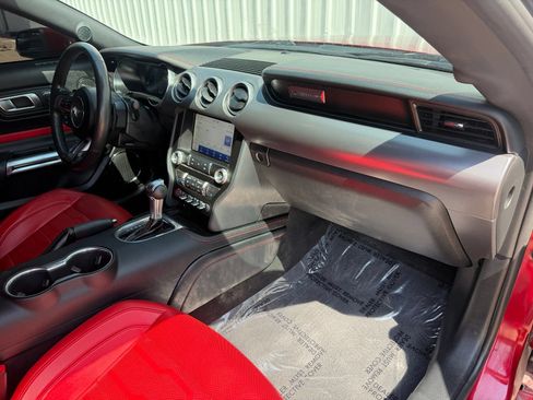 Used 2021 Ford Mustang GT Premium w/ Equipment Group 401A RWD image 19