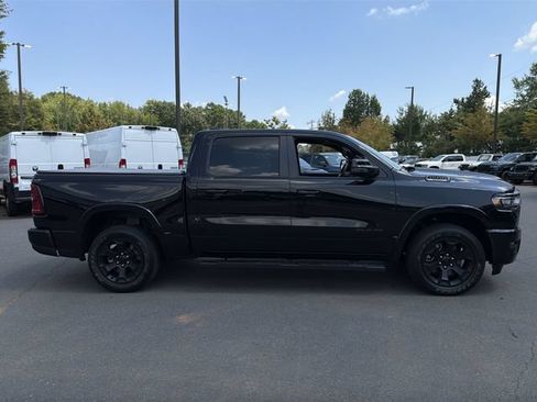 Used 2025 RAM 1500 Big Horn AWD/4WD image 6