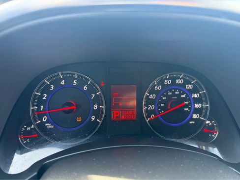 Used 2010 INFINITI FX35 w/ Premium Pkg image 19