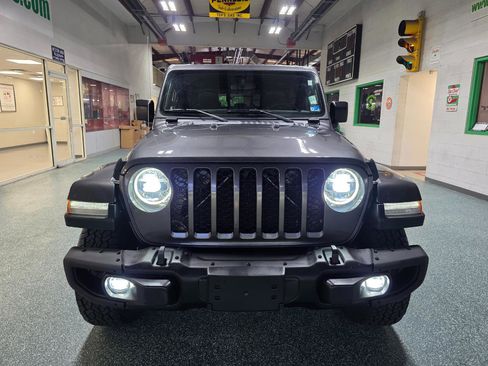 Used 2021 Jeep Gladiator Sport AWD/4WD image 3