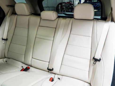 Used 2023 Mercedes-Benz GLE 450 4MATIC w/ Premium Package image 36