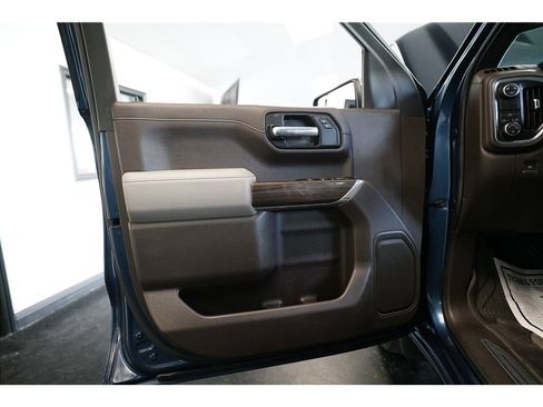 Used 2019 Chevrolet Silverado 1500 LT w/ Texas Edition image 15