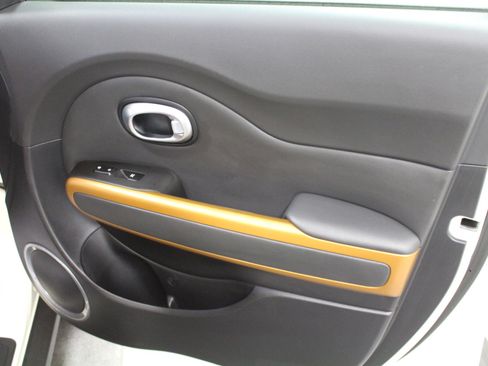 Used 2016 Kia Soul ! w/ Umber Package 1 image 22