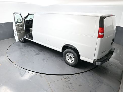 New 2026 GMC Savana 2500 Extended w/ Enhanced Convenience Package image 55