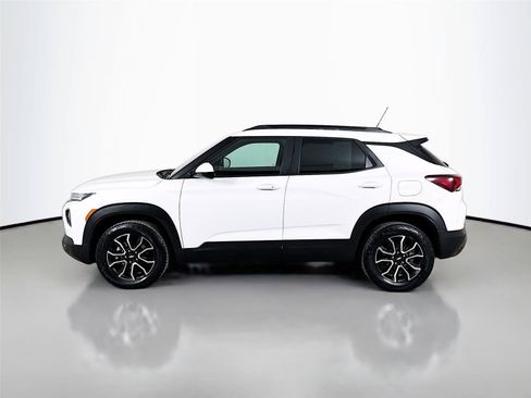 Used 2023 Chevrolet TrailBlazer ACTIV w/ Convenience Package AWD/4WD image 6