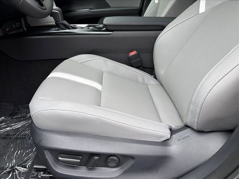 New 2026 Toyota Camry SE FWD image 12