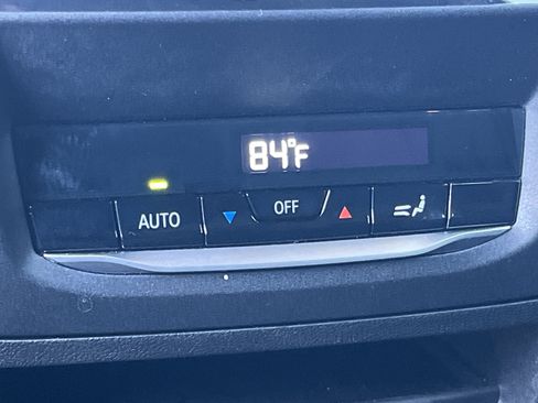 Used 2025 BMW X4 xDrive30i image 24