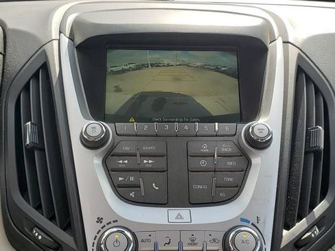 Used 2017 Chevrolet Equinox LT w/ Convenience Package image 25