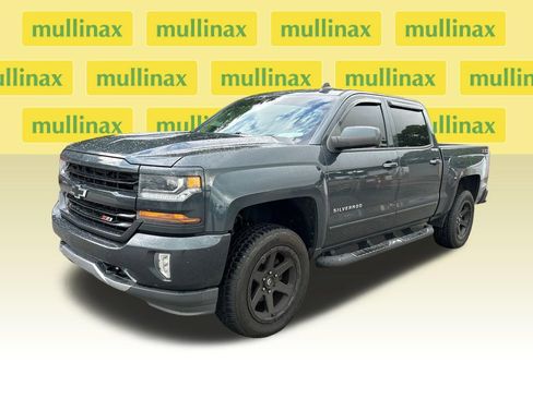 Used 2018 Chevrolet Silverado 1500 LT AWD/4WD image 6