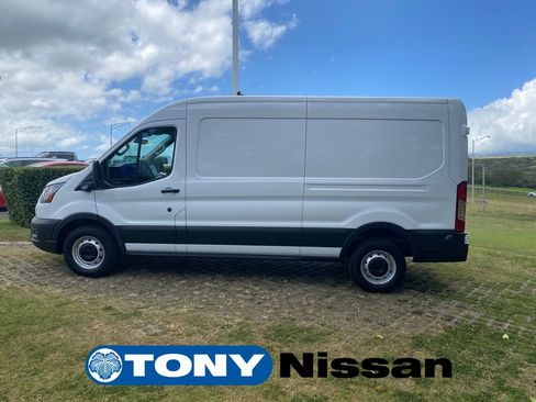 Used 2024 Ford Transit 150 148 Medium Roof RWD image 22