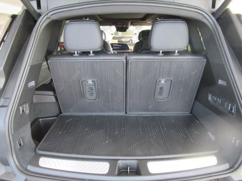 New 2026 Cadillac Vistiq Sport image 33