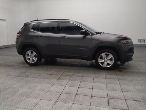 Used 2022 Jeep Compass Latitude w/ Convenience Group AWD/4WD image 11