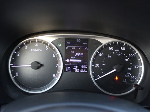 Used 2021 Nissan Kicks S image 24