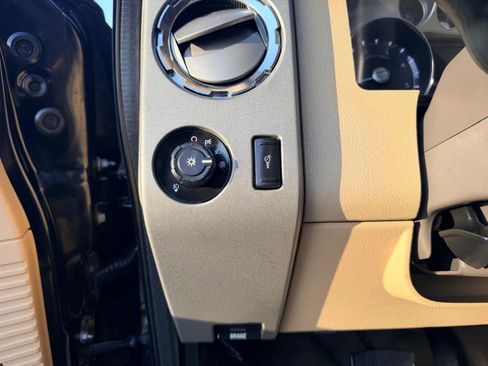 Used 2016 Ford F250 Lariat w/ Lariat Ultimate Package image 23