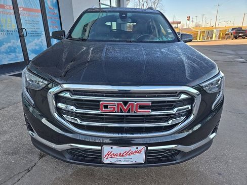 Used 2021 GMC Terrain SLT image 14