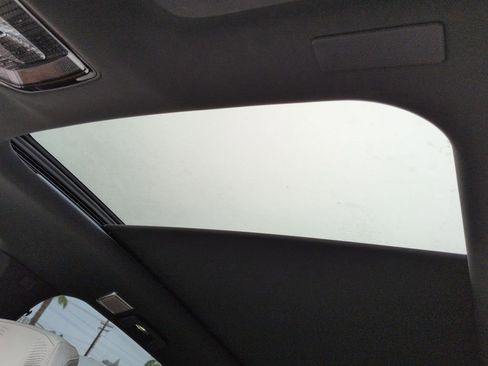 Used 2026 Cadillac Vistiq Sport image 10