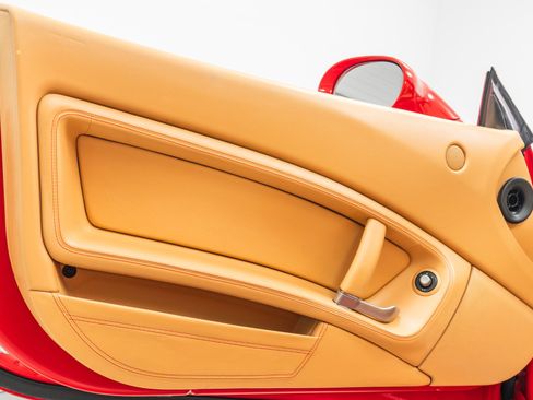 Used 2013 Ferrari California image 39