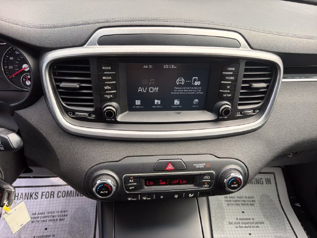 Used 2019 Kia Sorento AWD V6 image 20
