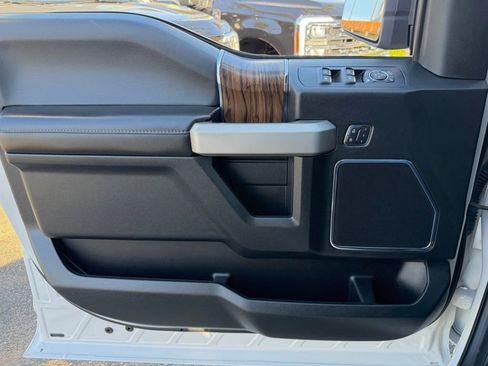 Certified 2019 Ford F150 Lariat image 13