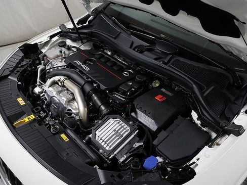 Certified 2025 Mercedes-Benz GLA 35 AMG 4MATIC image 39